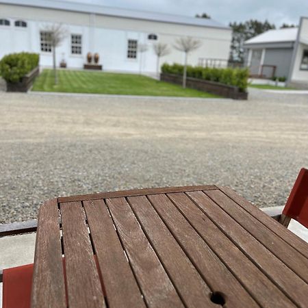 Bramley'S Stables And Accommodation รางีโอรา ภายนอก รูปภาพ